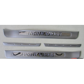 Накладки на пороги Toyota Highlander 2015